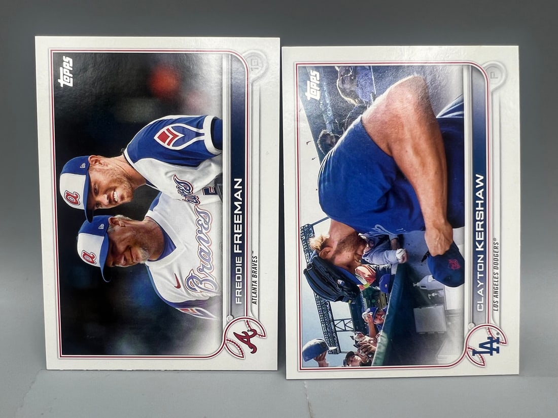 2022 Topps Series One Clayton Kershaw & Freddie Freeman Photo Variation Short Prints - Stains on (1 of 2)