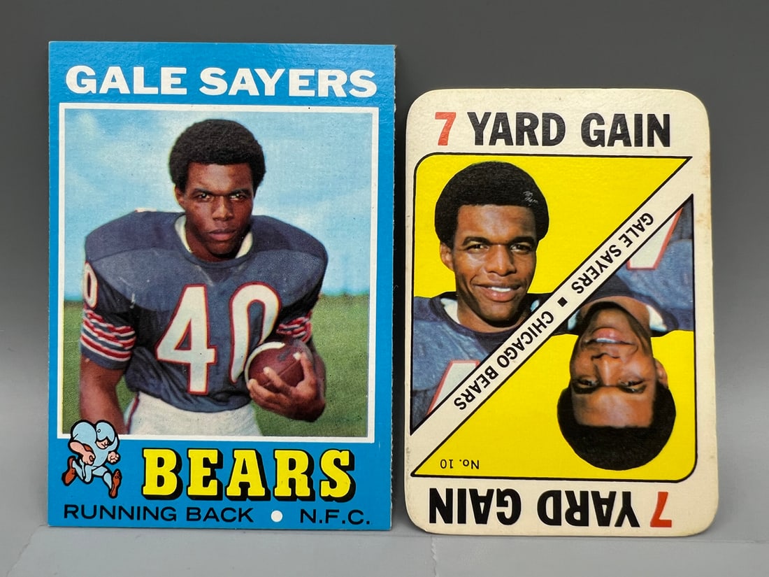 Lot of 2 - 1971 Topps Football Sayers Plus Game Insert #150 & #10 (1 of 2)