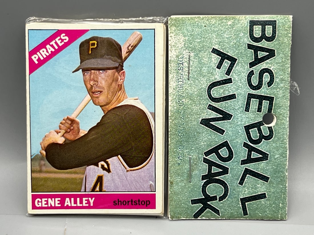 1966 Topps Baseball Unopened West Corp. Cello Fun Pack (1 of 2)