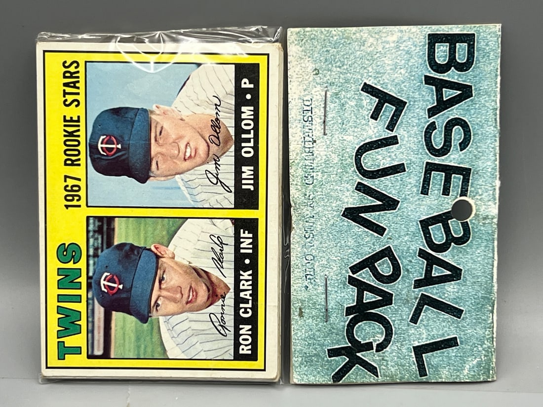 1967 Topps Baseball Unopened West Corp. Cello Fun Pack - Frank Robinson, Hank Bauer, & Brooks (1 of 2)