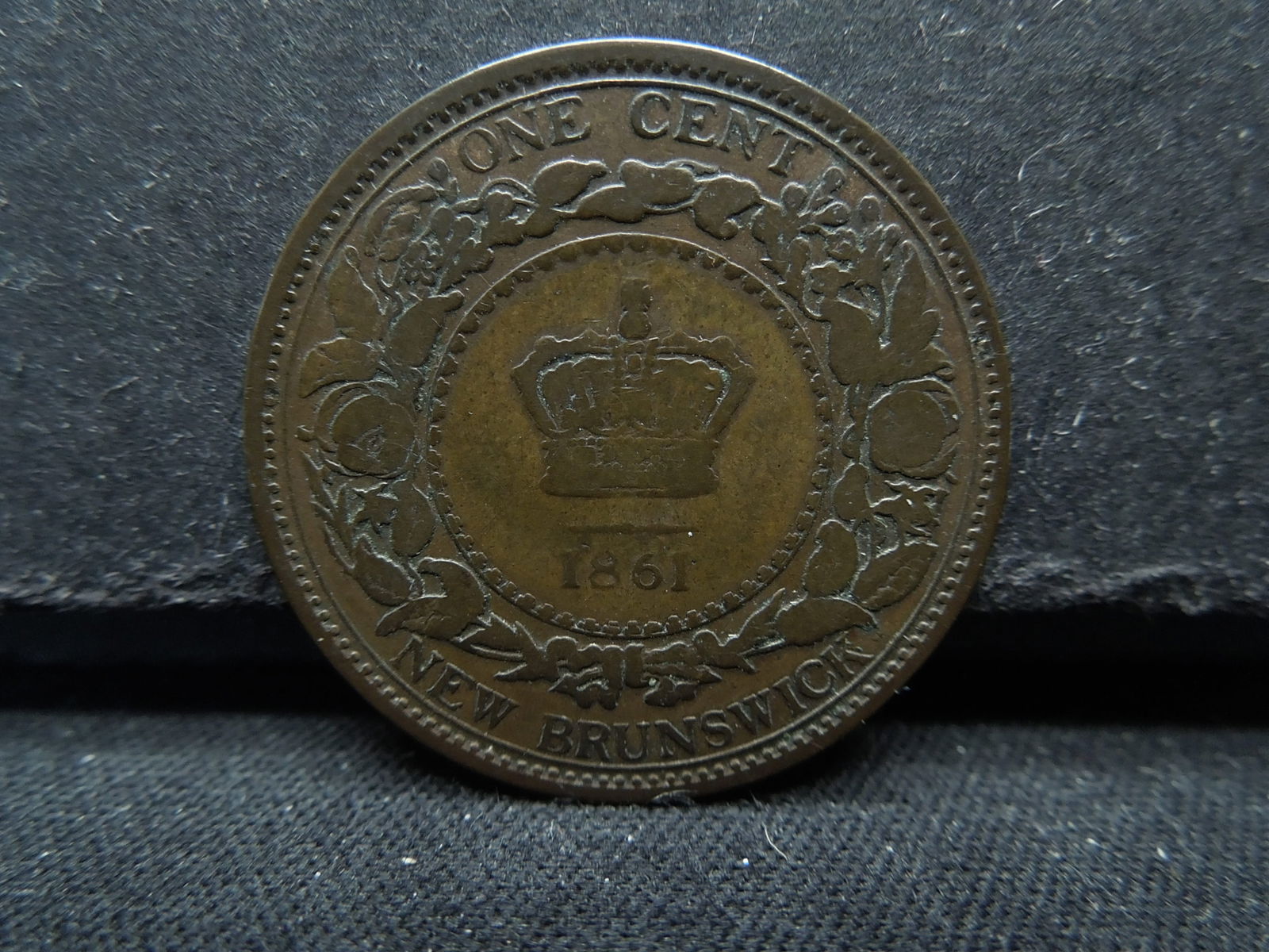 1861-High grade-New Brunswick, Canada one cent, 162 years old! (1 of 2)