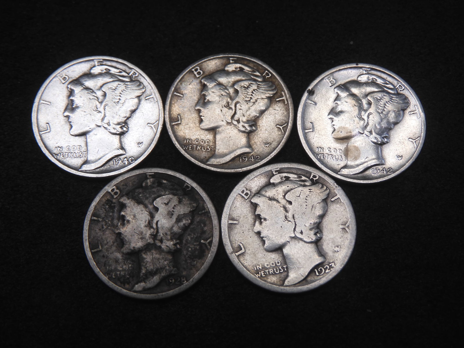 (5) Mercury Dimes 1923, 1940-D, 1942-S, 1942-S, 1928 (1 of 2)