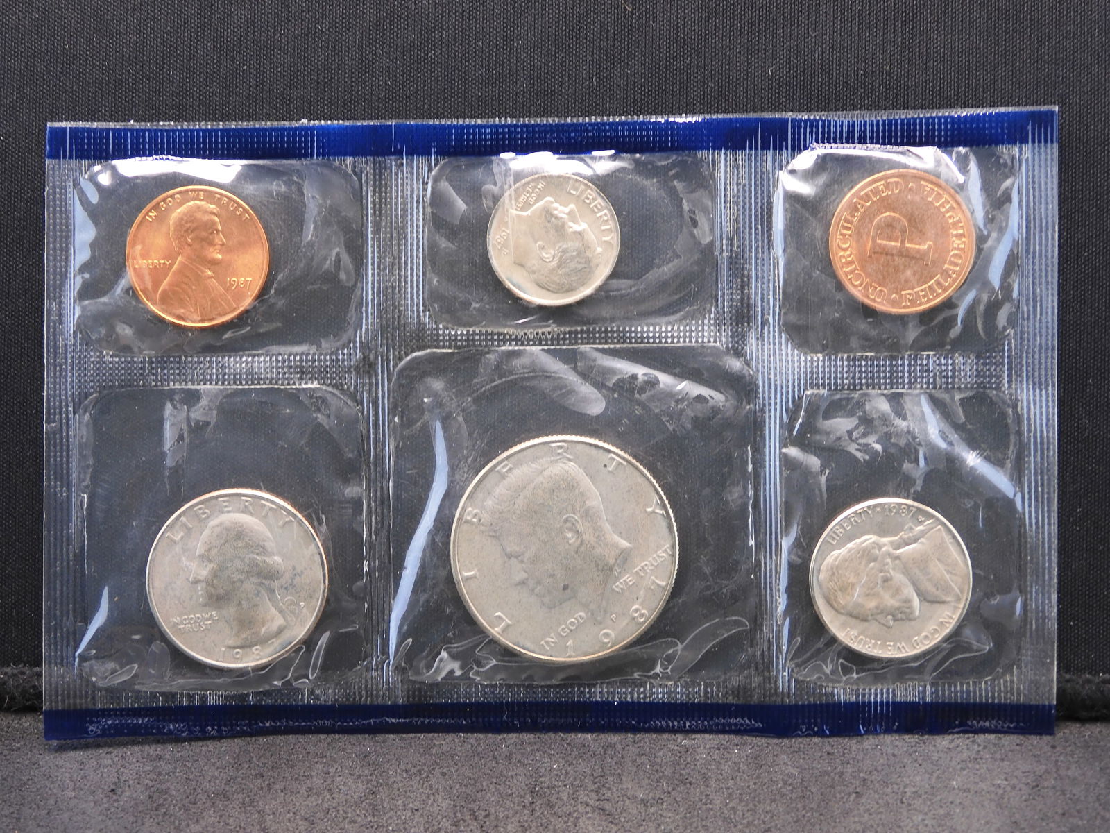 1987-P Uncirculated Mint Set - 5 Coins (1 of 3)
