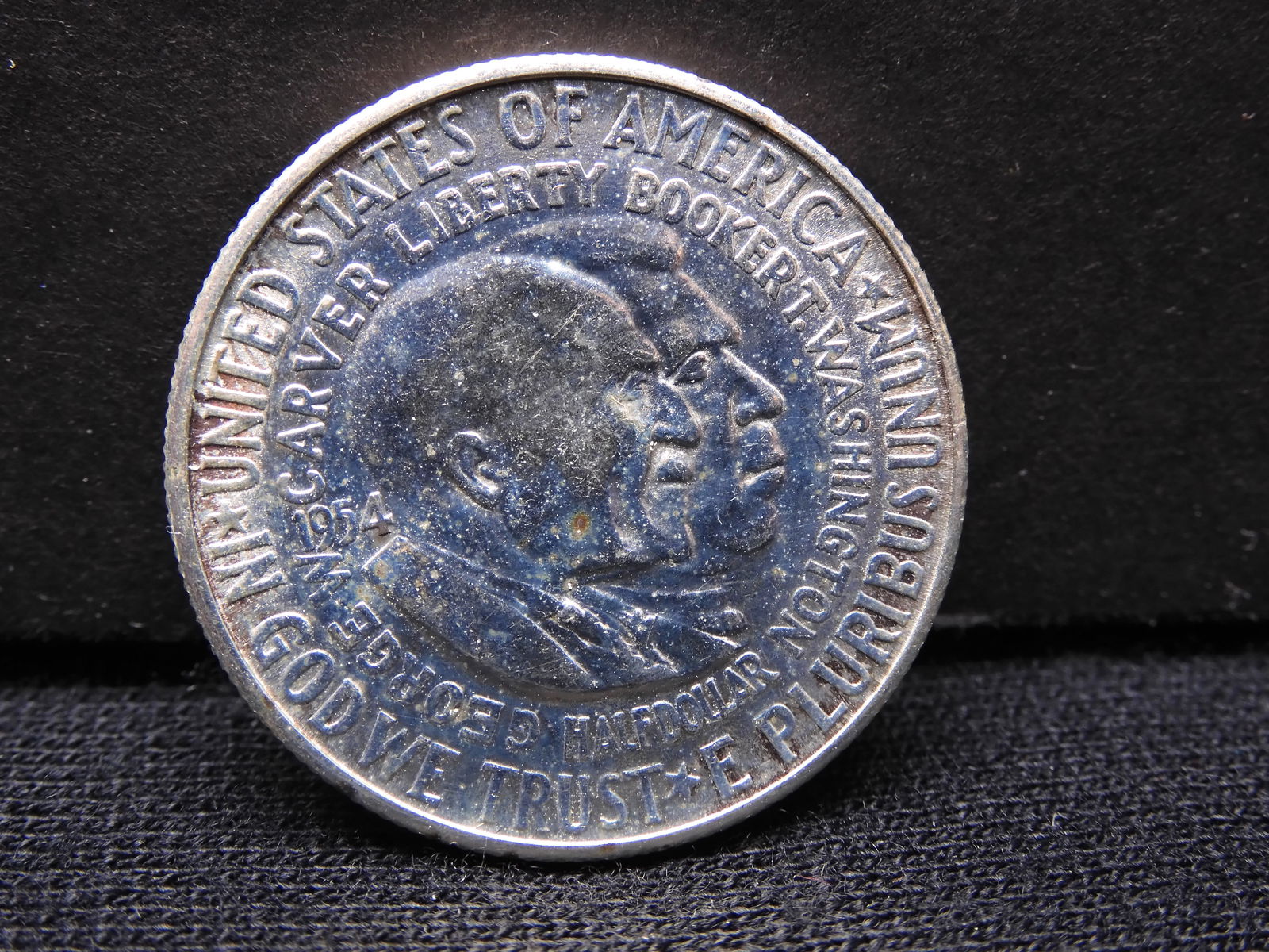 1954-S Uncirculated Washington-Carver Classic Commemorative Silver Half Dollar.  REV: Map Of USA. (1 of 2)