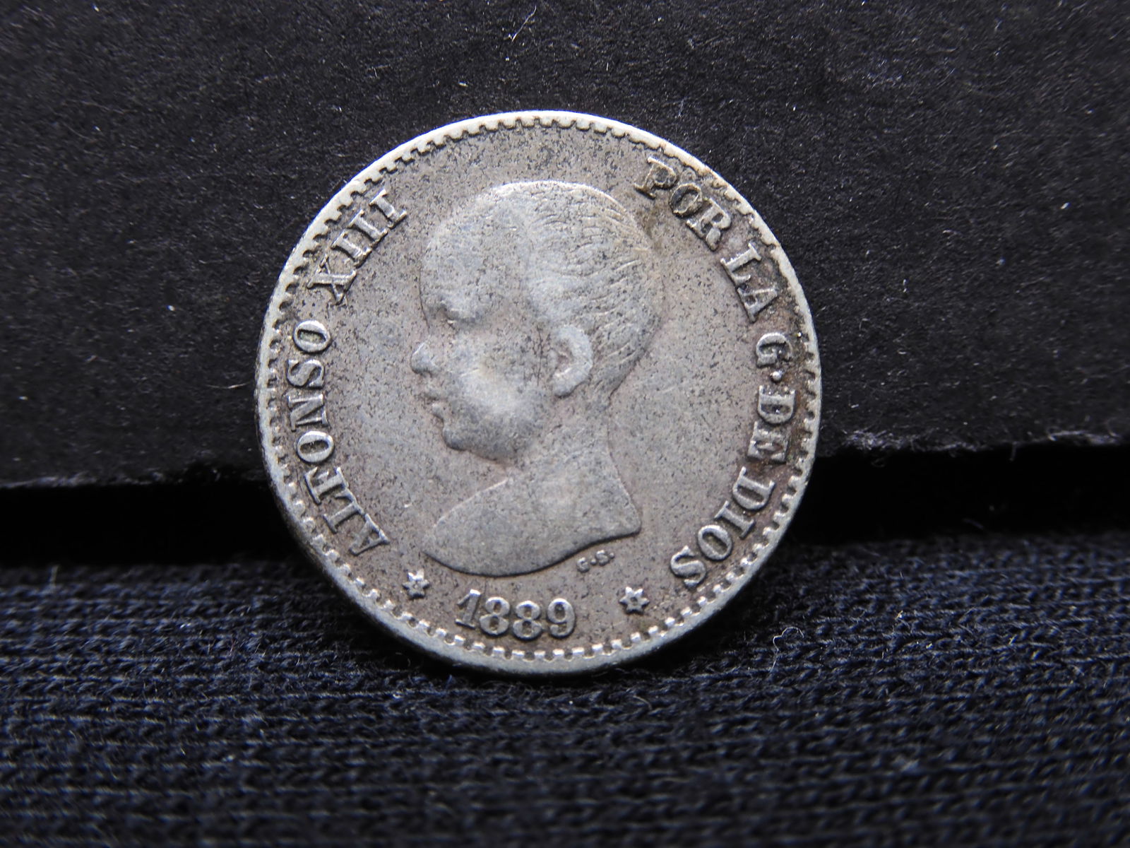 1889 Spain 50 Centimos 83.5% Silver Coin.  Infant Alfonso XIII Portrait. (1 of 2)