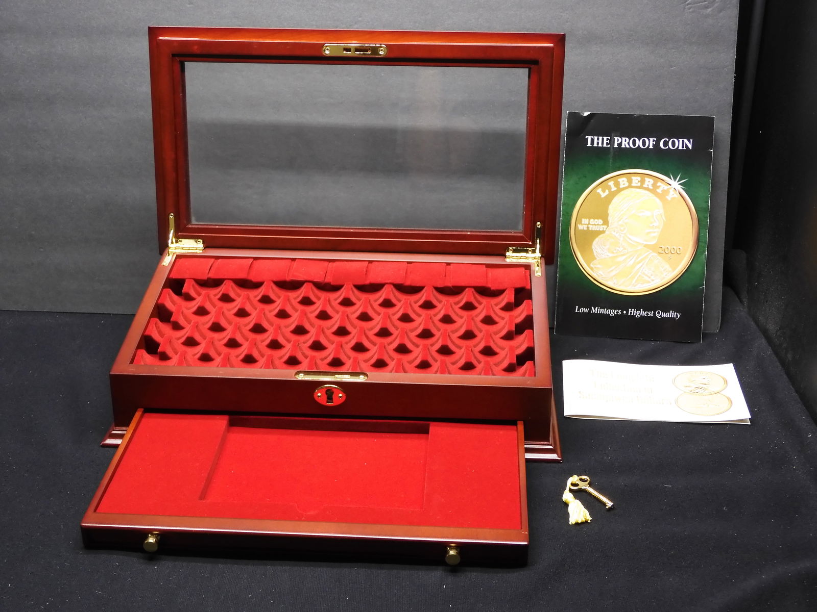 EMPTY Wooden Display Case w/ Key (1 of 7)