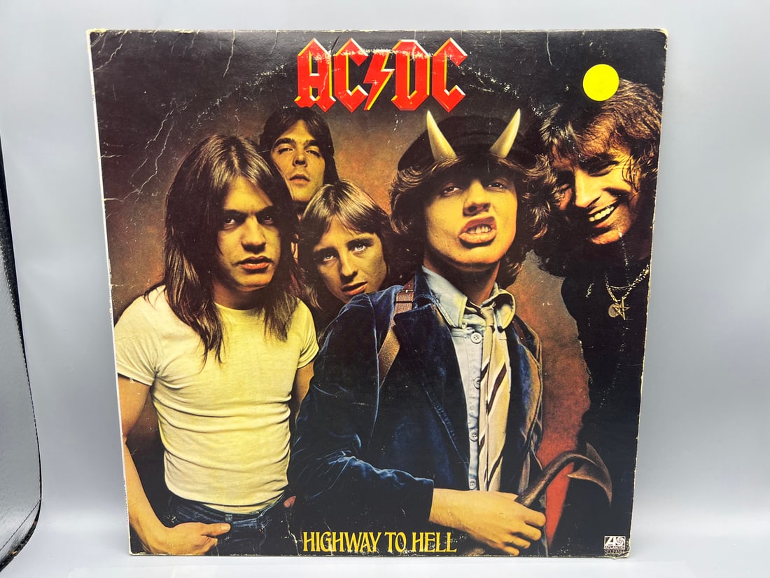 1979 AC/DC Highway To Hell Vinyl Album (1 of 4)
