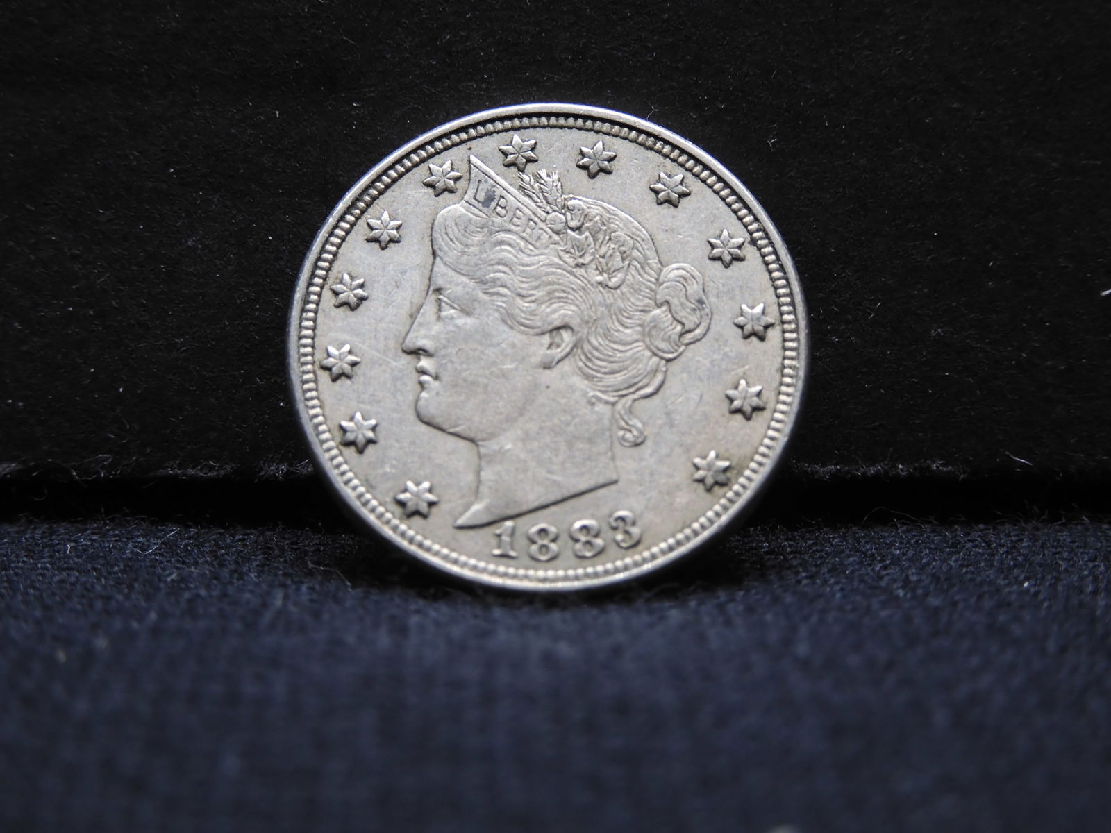 1883 No cents Liberty nickel, high grade! (1 of 2)