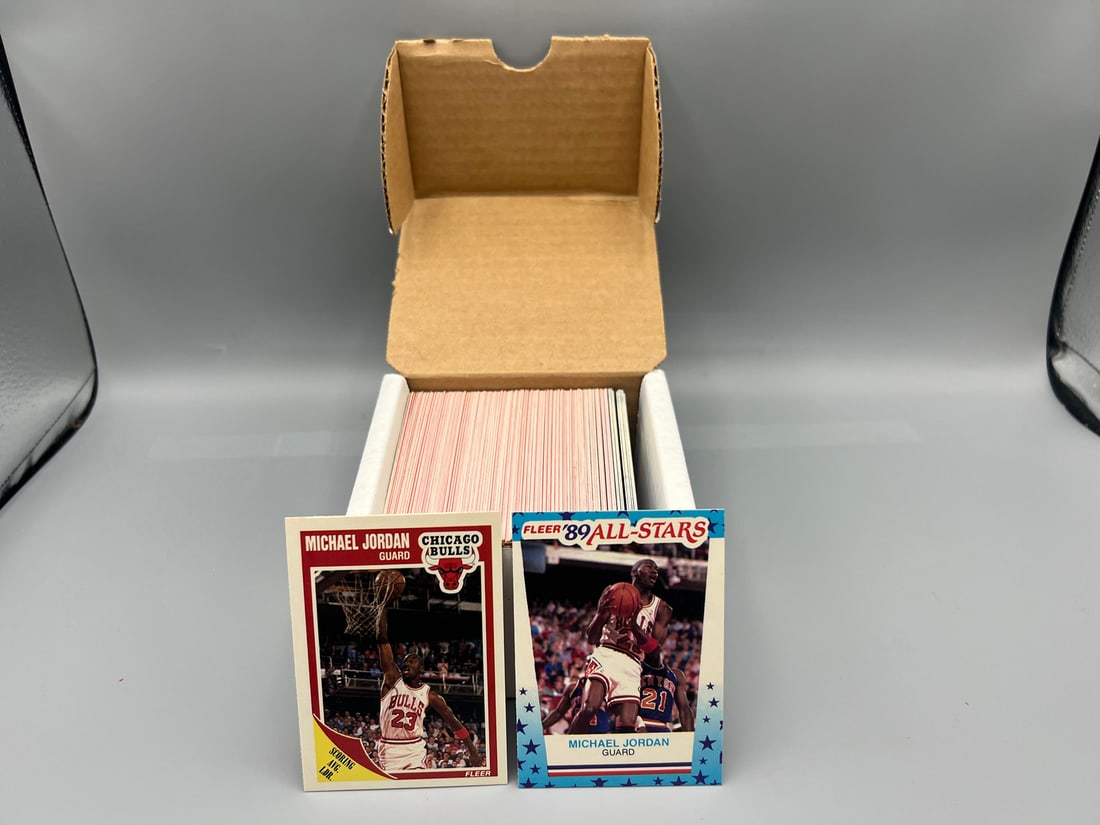 1989 Fleer Basketball Complete Set W/ Sticker Set - Michael Jordan (1 of 3)