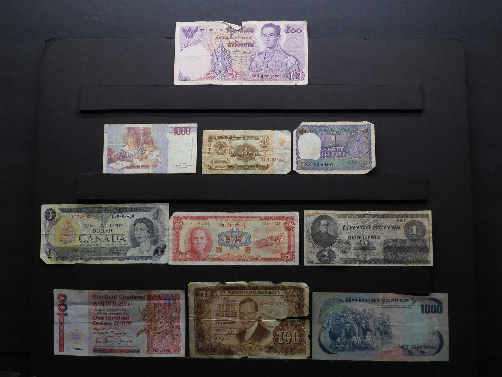 World Currency - Variety of Countries & Denominations - 10 Notes (1 of 5)