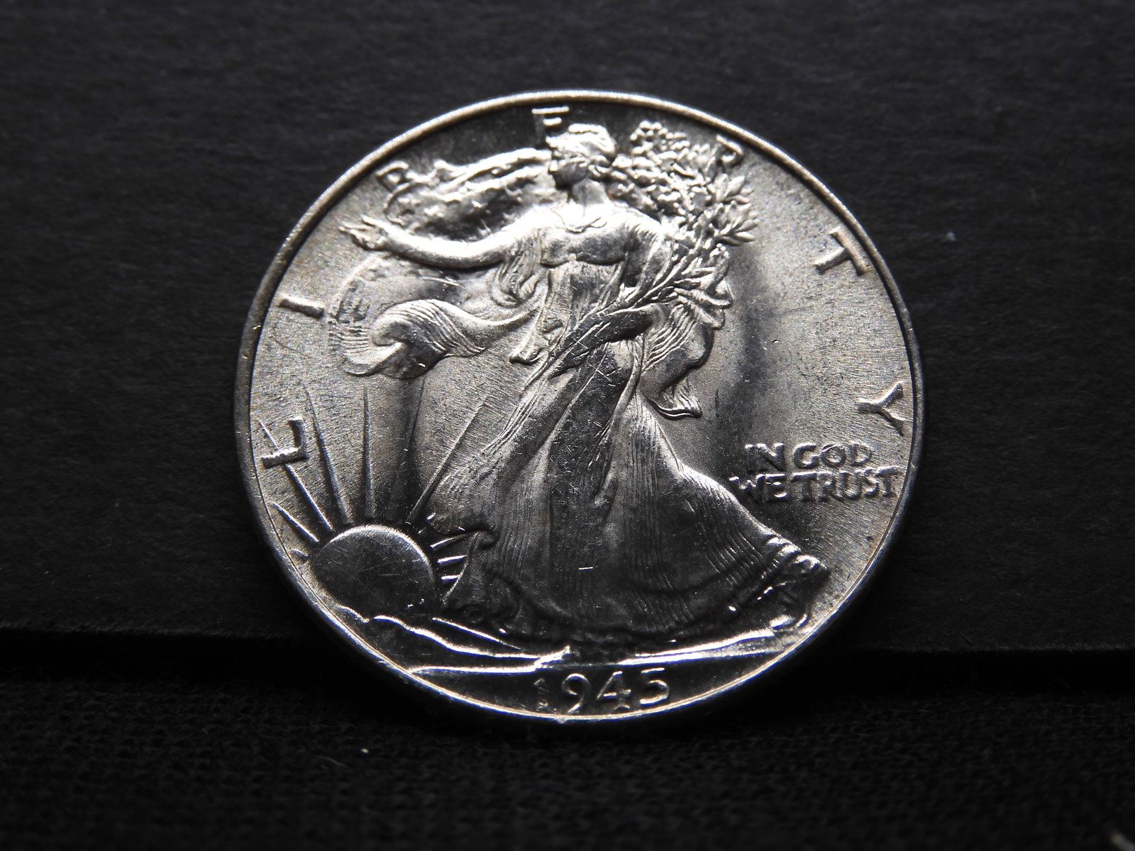 1945 Walking Liberty Half Dollar - Choice BU: 1945 Walking Liberty Half Dollar - Choice BU