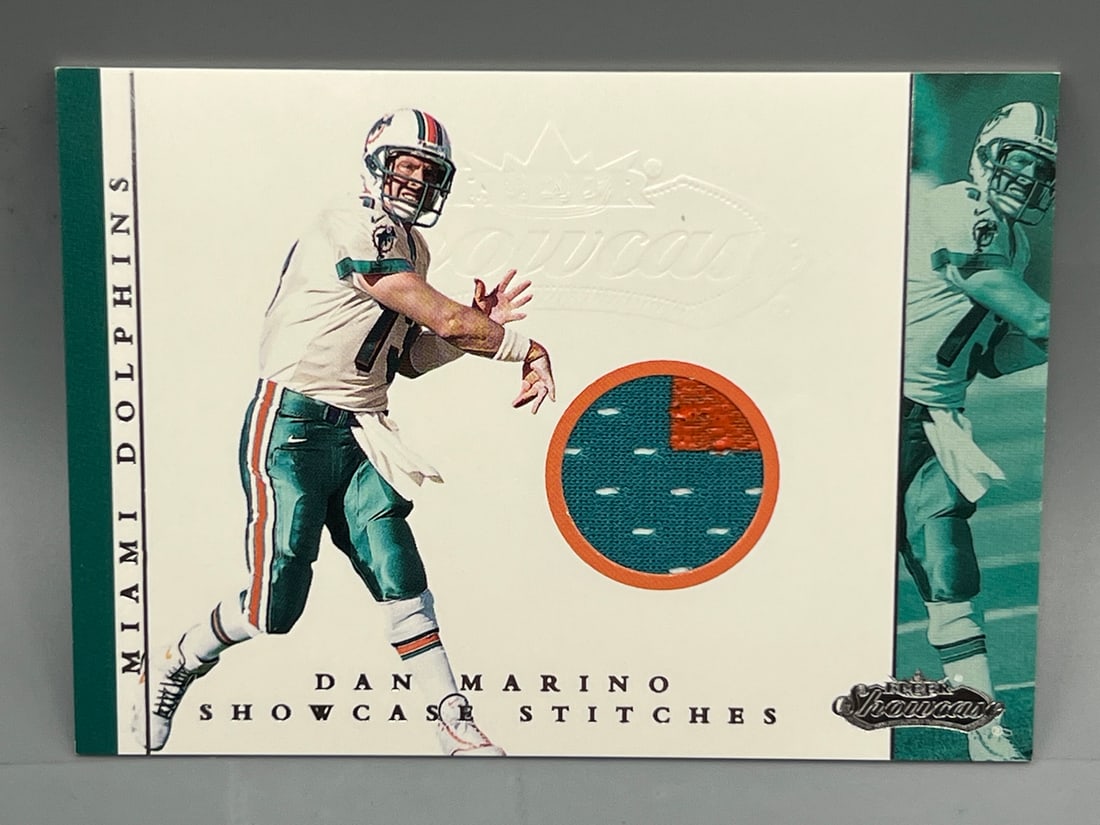 2001 Fleer Showcase Stitches Dan Marino Game Used Patch Card (1 of 2)