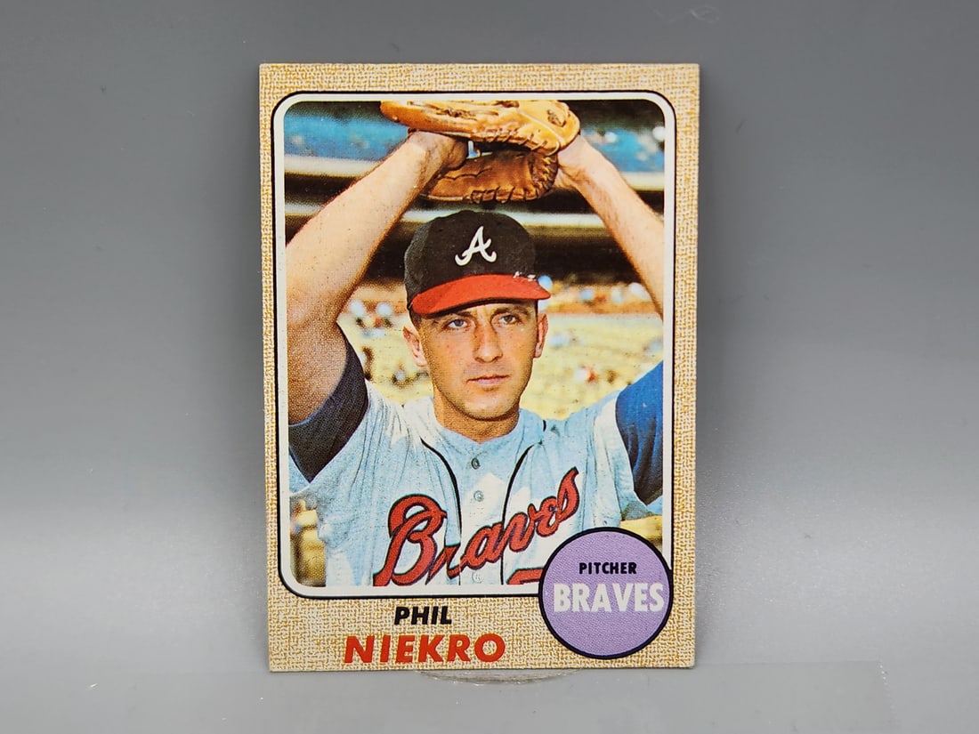 1968 Topps Phil Niekro #257 HOF: 1968 Topps Phil Niekro #257 HOF