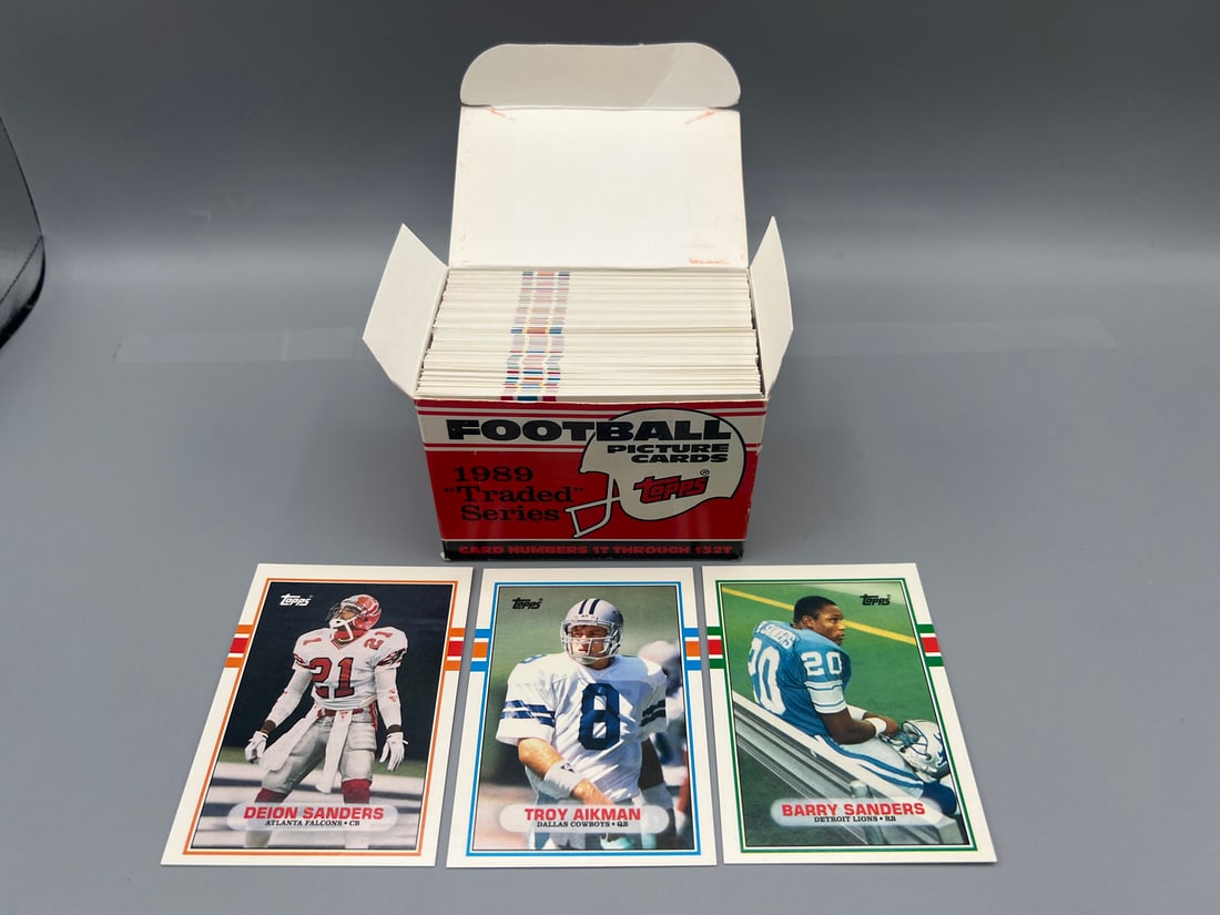 1989 Topps Traded Football Complete Set - Deion Sanders RC, Troy Aikman RC, Barry Sanders RC: 1989 Topps Traded Football Complete Set - Deion Sanders RC, Troy Aikman RC, Barry Sanders RC