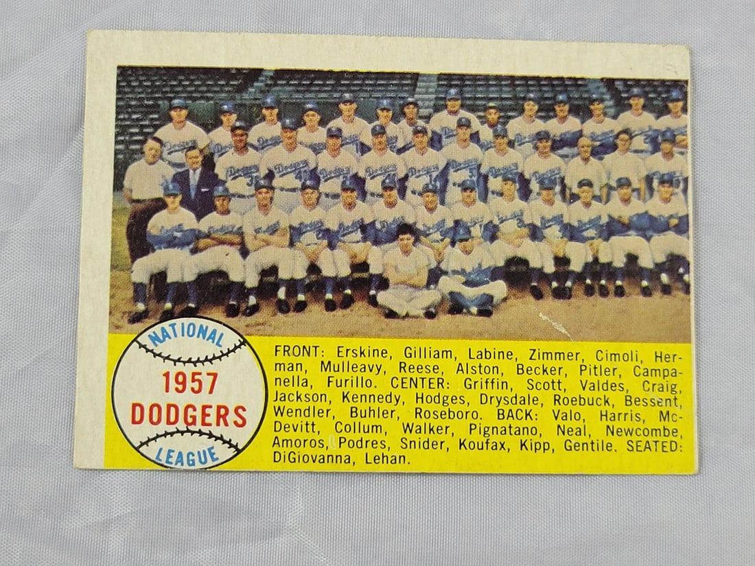 1958 Topps Baseball #71 Los Angeles Dodgers Team Card (1 of 2)