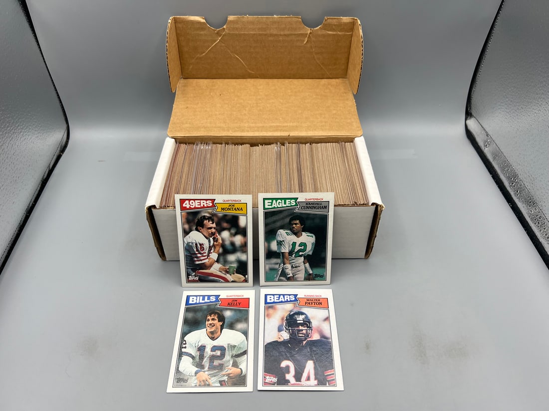 1987 Topps Football Complete Set - Randall Cunningham RC & Jim Kelly RC (1 of 3)