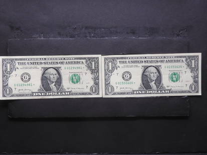 2017 $1 Federal Reserve Note  (STAR NOTE)- CRISP - 2 Bills: 2017 $1 Federal Reserve Note (STAR NOTE)- CRISP - 2 Bills