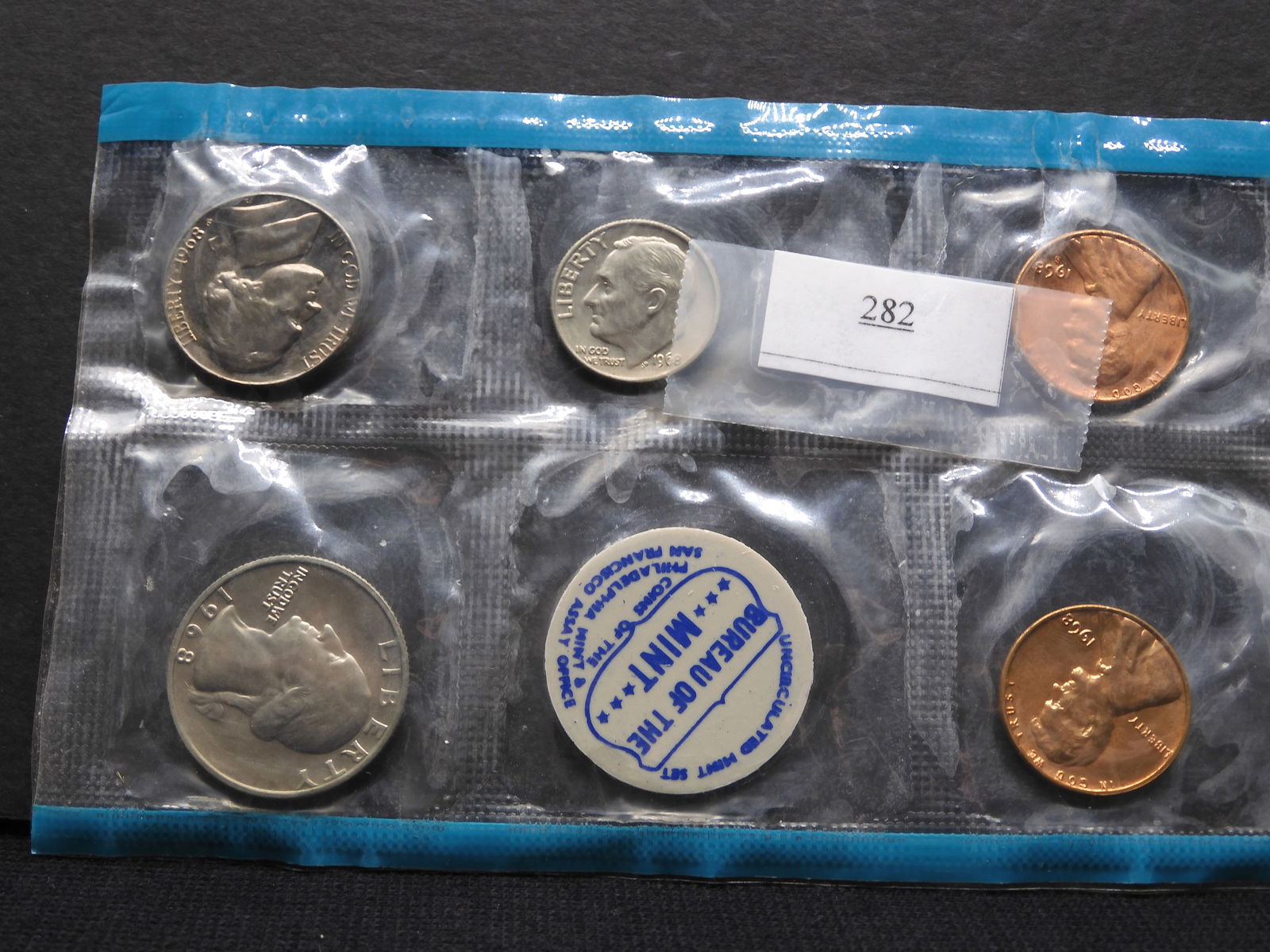 1968-P Uncirculated Mint Set - 5 Coins (1 of 2)