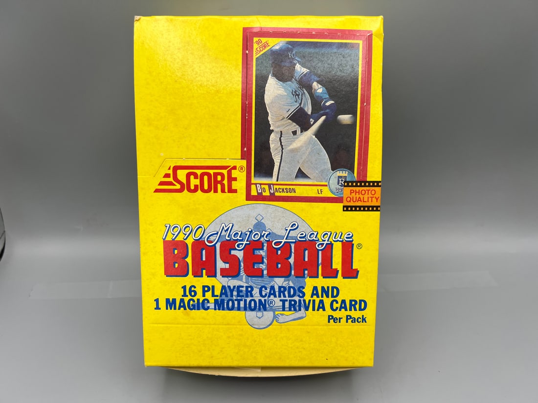 1990 Score Baseball Complete Wax Box (1 of 2)