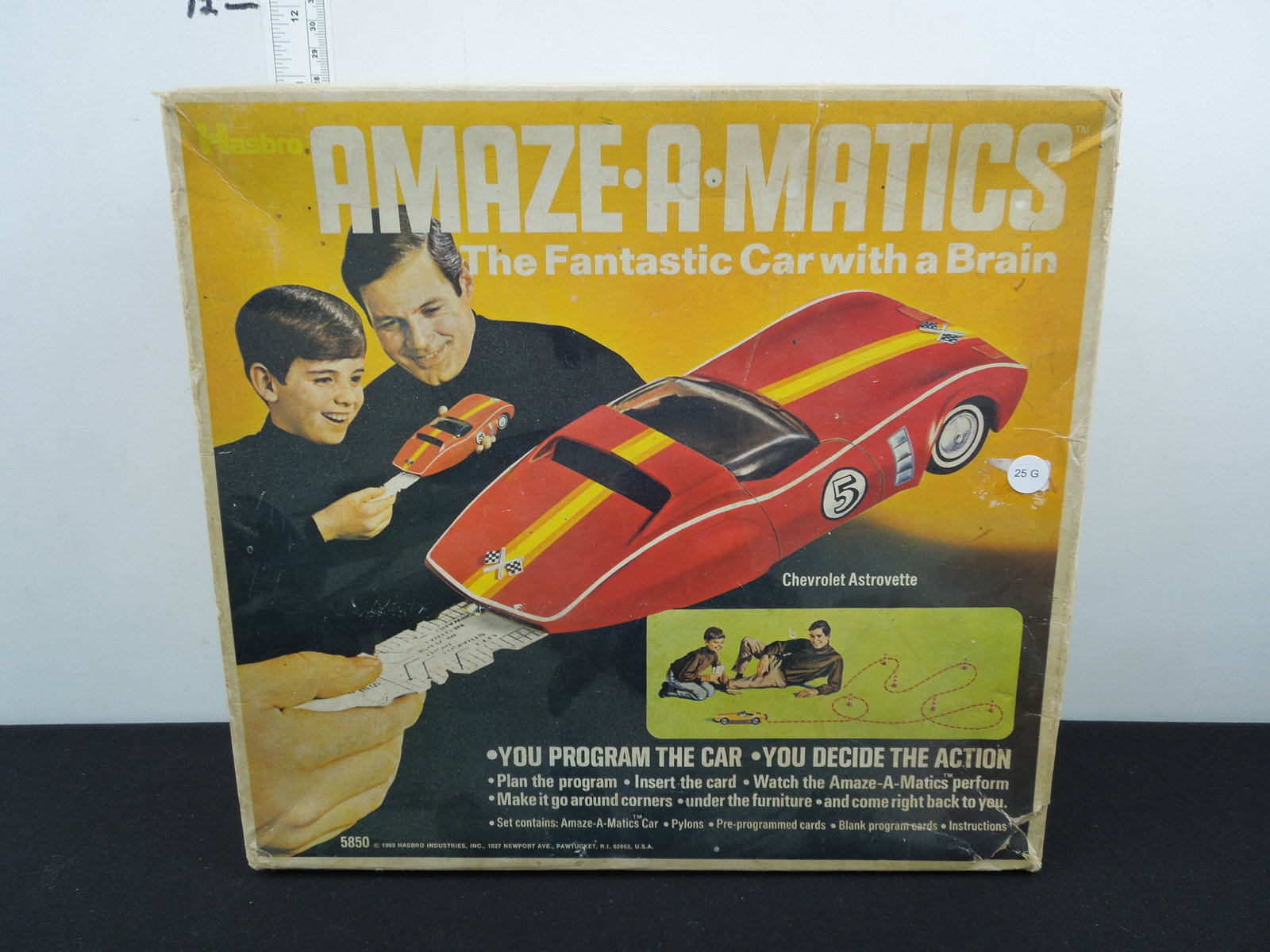 RARE 1969 HASBRO AMAZE-A-MATICS RED CHEVROLET ASTROVETTE PROGRAMMABLE CAR: RARE 1969 HASBRO AMAZE-A-MATICS RED CHEVROLET ASTROVETTE PROGRAMMABLE CAR
