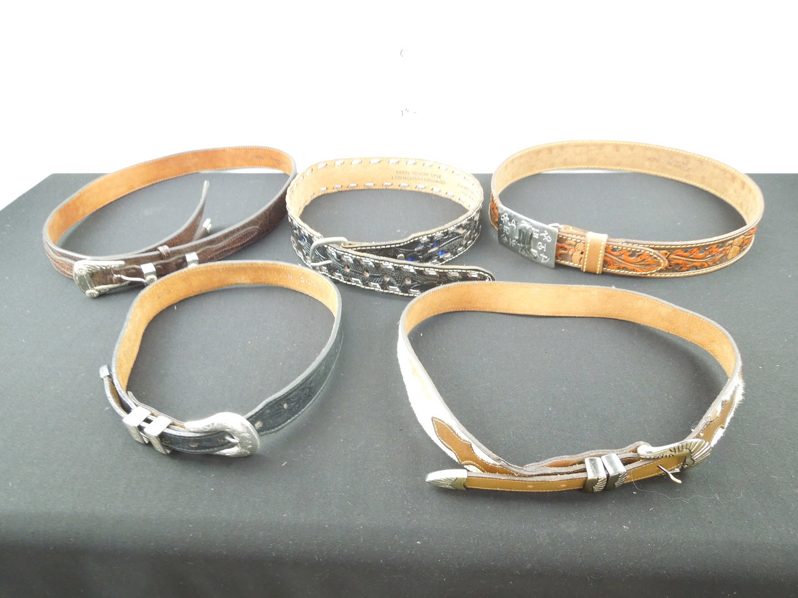 Lot of Western Leather Belts: Lot of Western Leather Belts