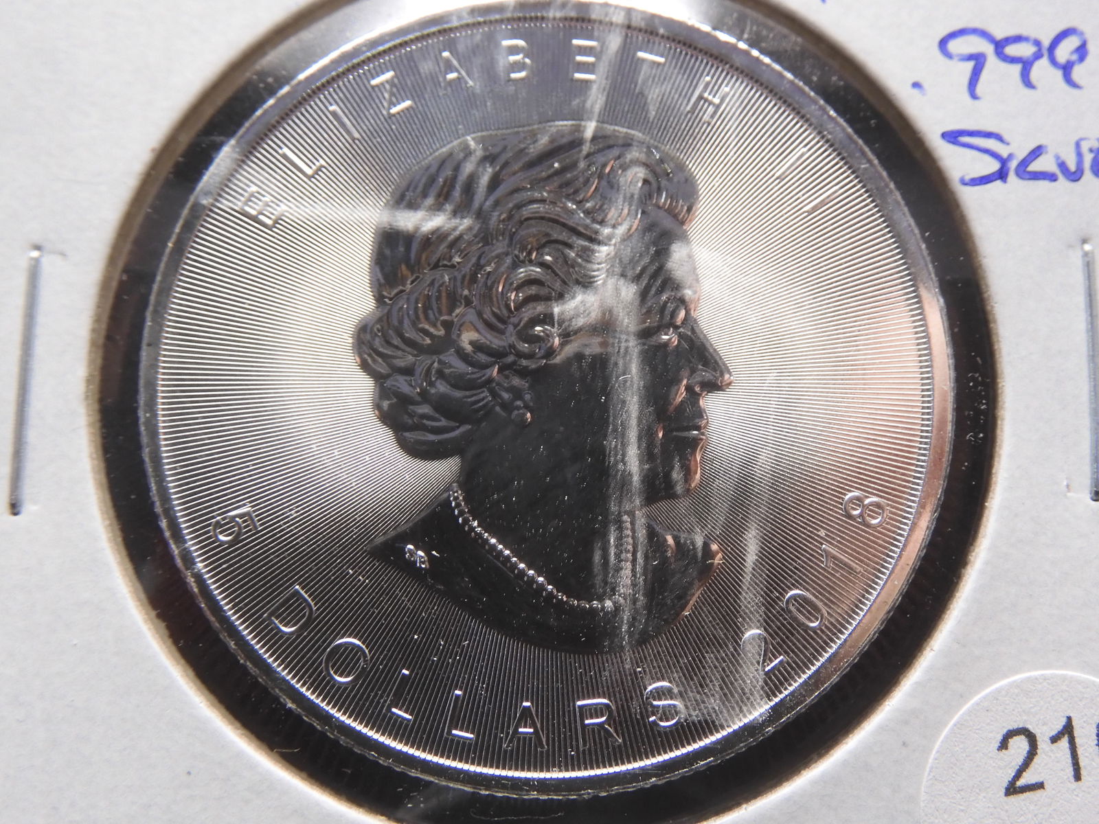 2018 Canada Maple Leaf 1 Ounce .9999 Silver. (1 of 3)