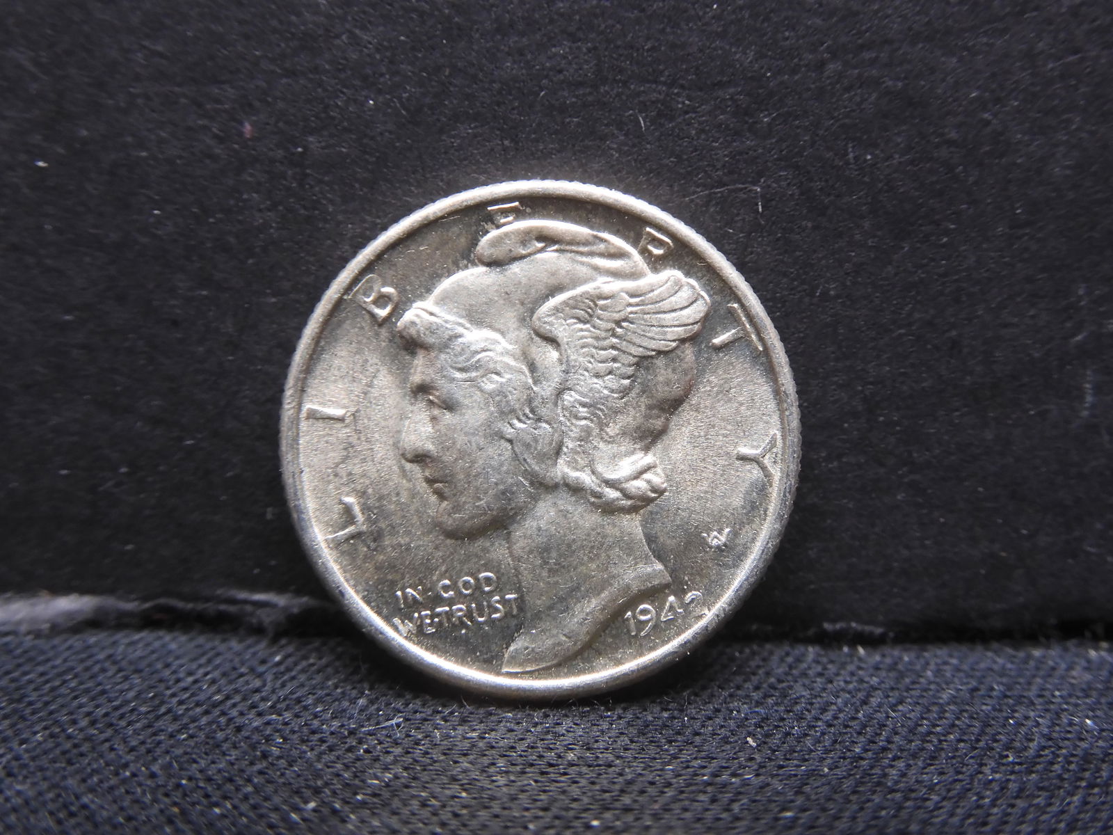 1942 GEM BU Mercury Dime (1 of 2)