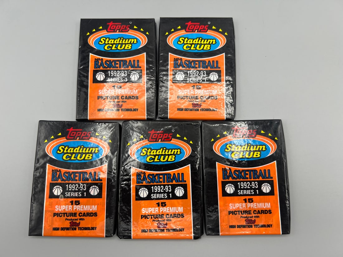 Lot of (5) 1992-93 Topps Stadium Club Basketball Unopened Wax Packs (1 of 2)