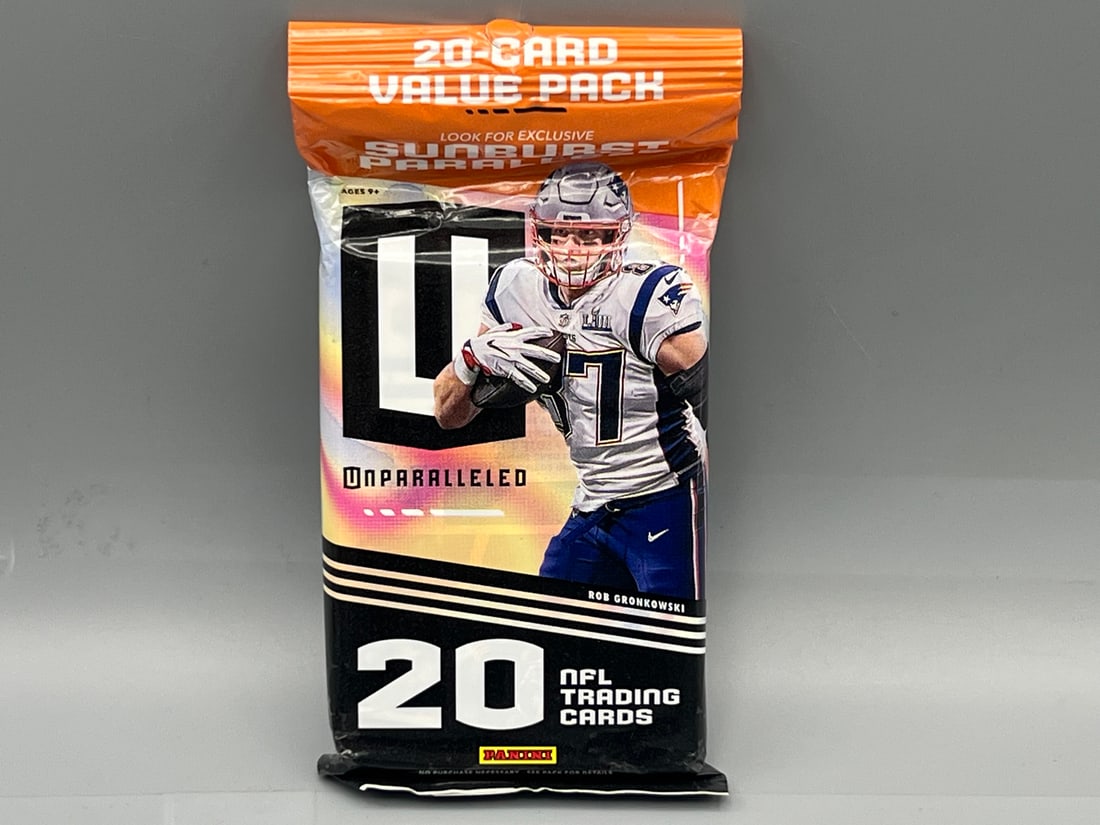 2019 Panini Unparalleled Football Unopened Rack Pack (1 of 2)
