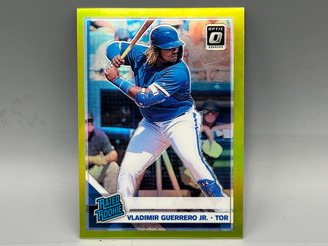 2019 Panini Donruss Optic Vladimir Guerrero Jr. Lime Green Prizm Refractor RC #64 (1 of 2)
