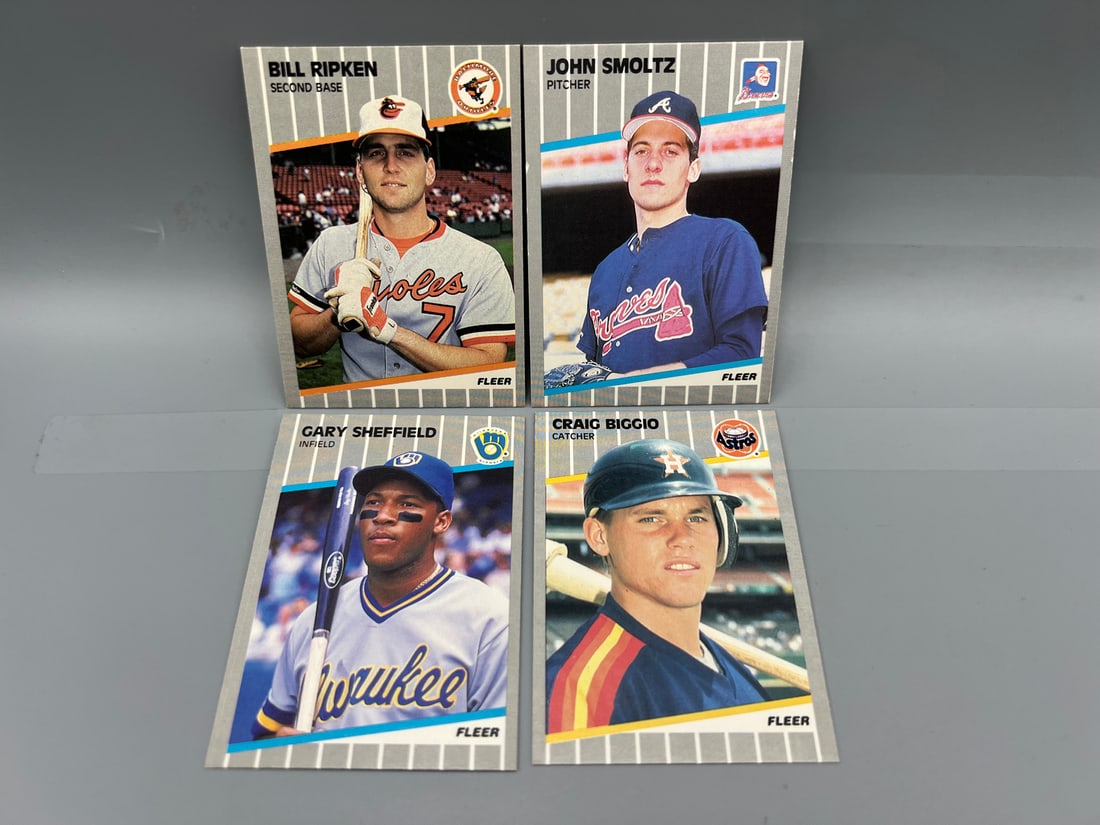 Lot of (4) 1989 Fleer Baseball Rookie Cards - Billy Ripken Black Box (1 of 2)