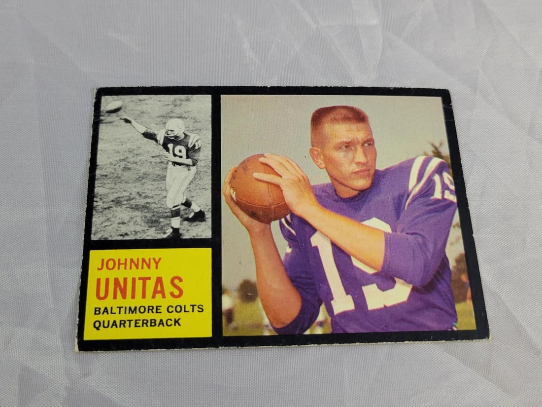 1962 Topps Football #1 Johnny Unitas (1 of 2)