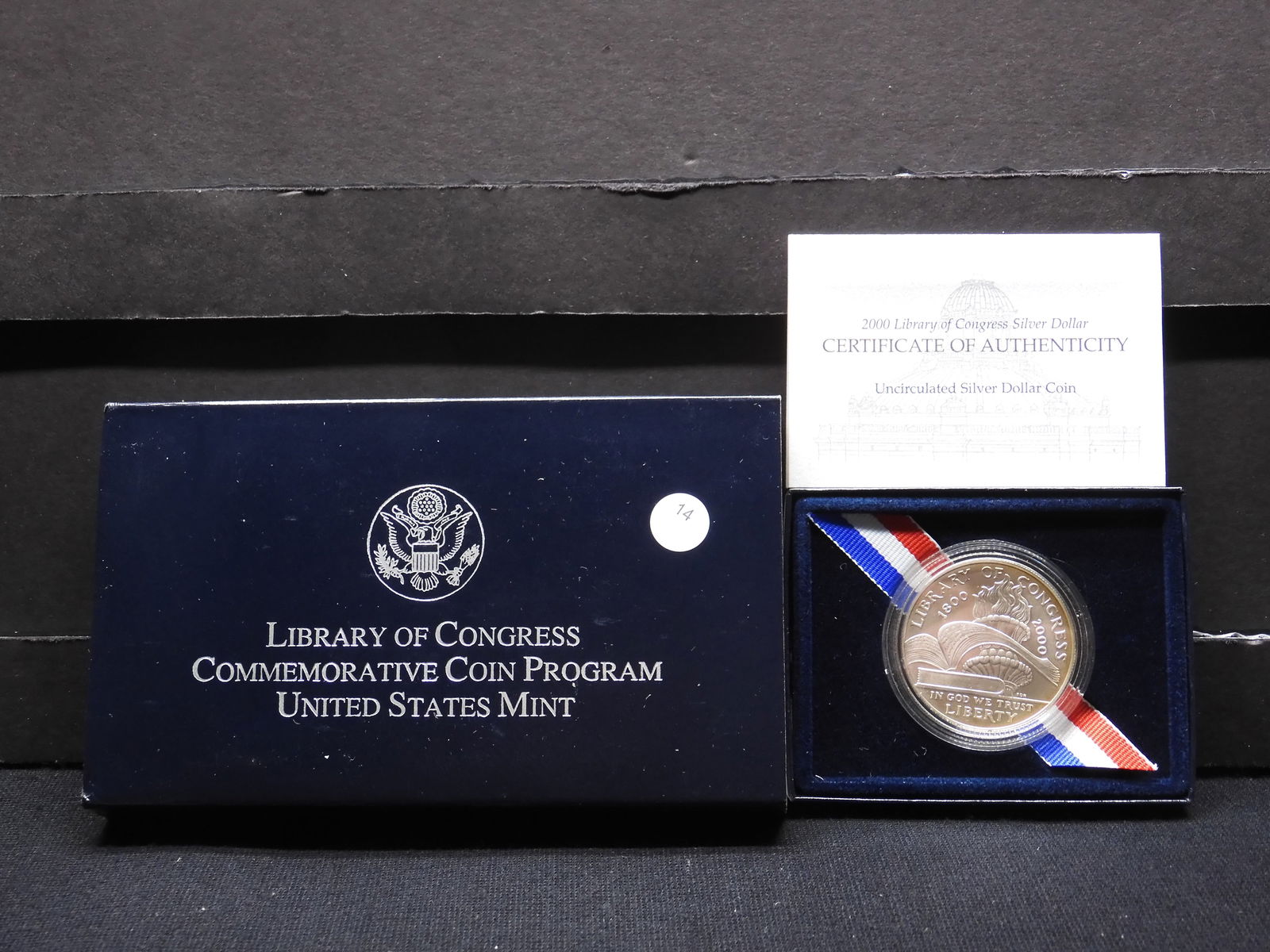 2000-P Library of Congress Commemorative $1. GEM BU in original box with COA. 90% Silver (1 of 4)