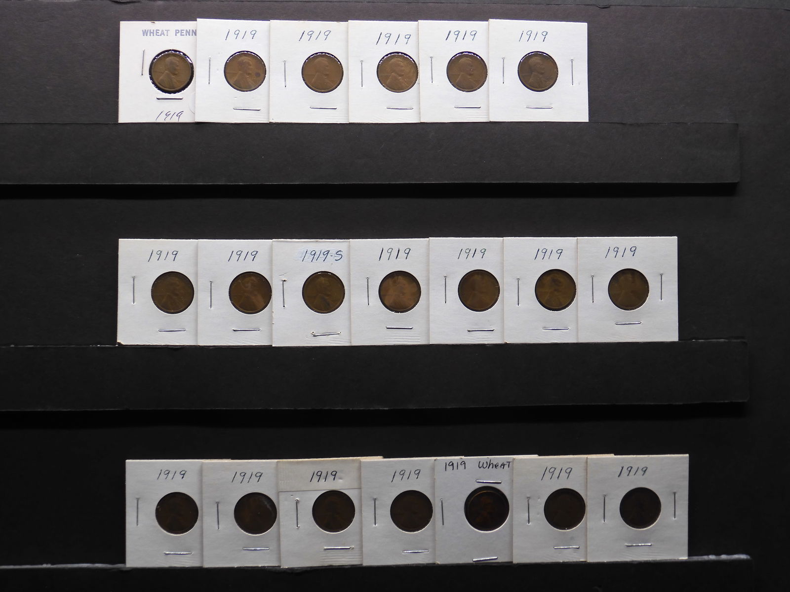 20 - 1919 Lincoln Wheat Cents all Carded in 2x2's (1 of 4)