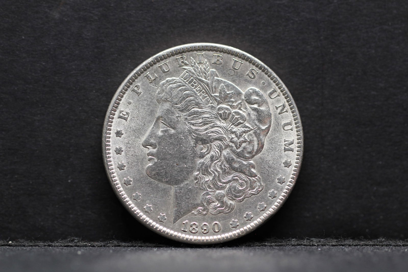 1890 Morgan Silver Dollar Unc (1 of 2)