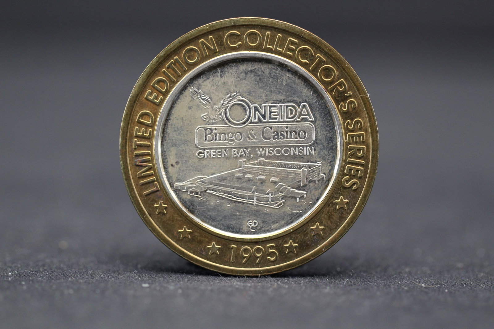 Oneida Bingo & Casino $10 "Sovereign Nation" Gaming Token - .999 Silver Center: Oneida Bingo & Casino $10 "Sovereign Nation" Gaming Token - .999 Silver Center
