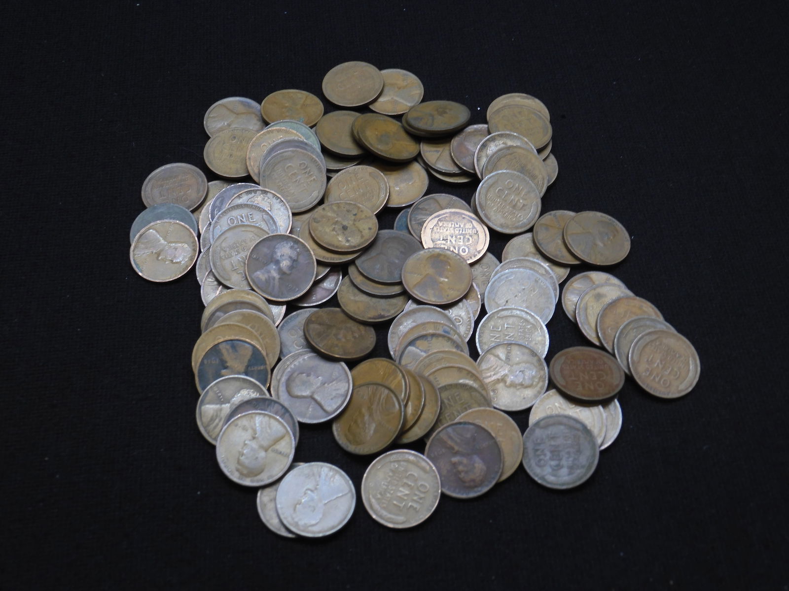 100 Wheat Cents. All Dated In Teen's. Circulated. (1 of 4)