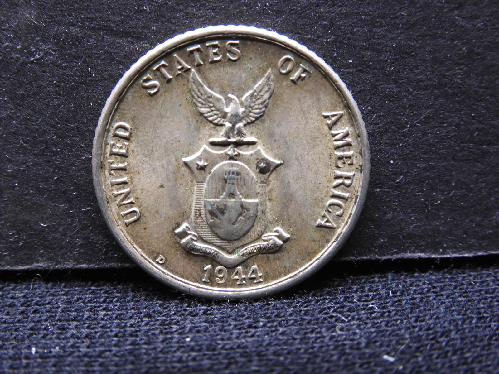 1944-D Philippines 20 Centavos 75% Silver Coin.  REV: Female Standing With Anvil.  Coin Weighs 0.13 (1 of 2)