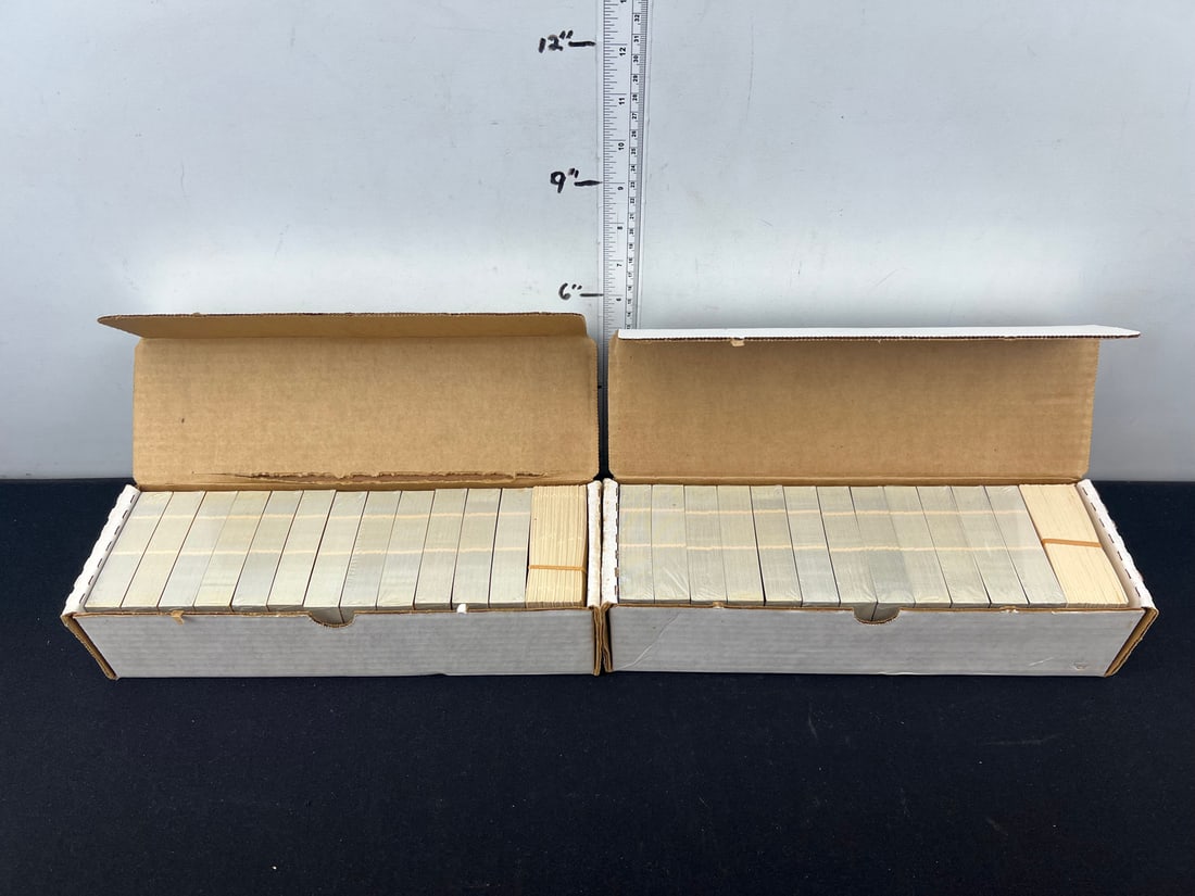 Lot of (2) 1987 Donruss Baseball Factory Sets - Rookies of Barry Bonds, Bo Jackson, Greg Maddux, (1 of 2)