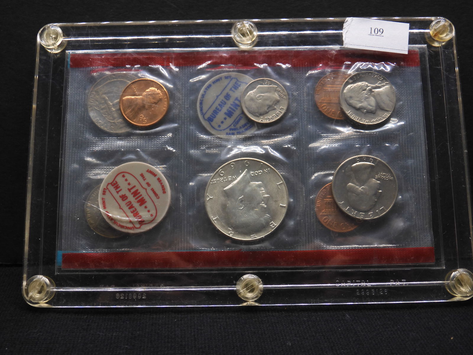 1969-P&D Uncirculated Mint Set (1 of 2)