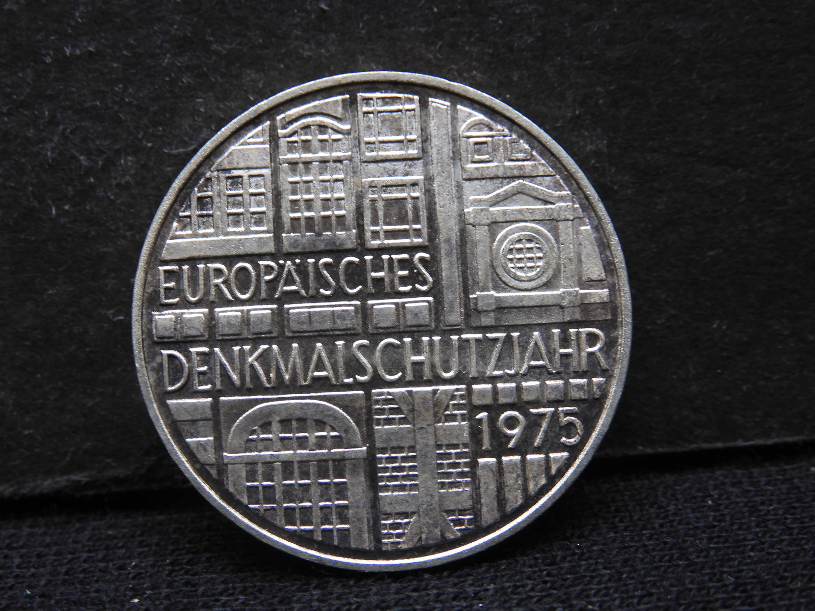 1975 F Germany silver 5 Marks: Monument Protection. Choice BU. (1 of 3)