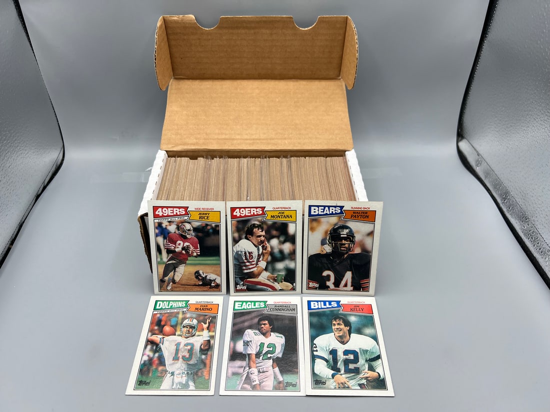 1987 Topps Football set - RCs of Jim Kelly, Doug Flutie, Randall Cunningham - 2nd Year Jerry Rice (1 of 5)