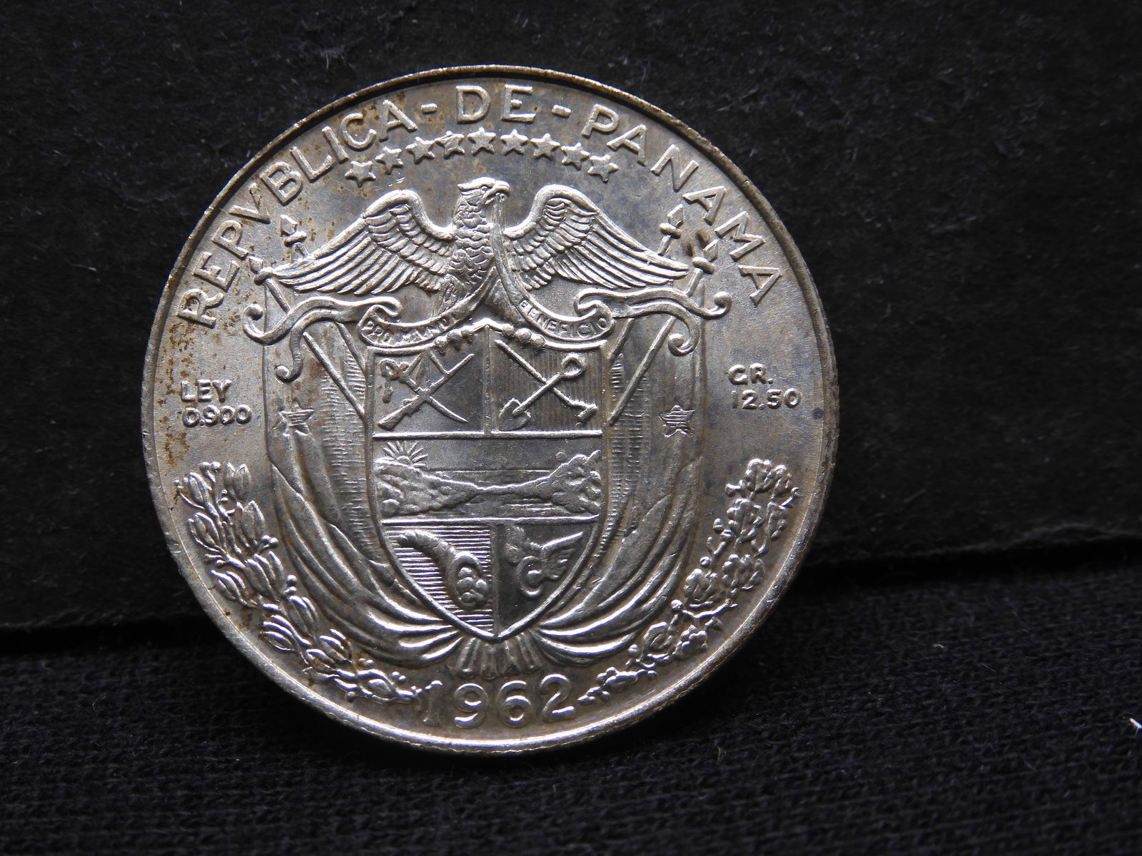 1962 Panama .900 silver one half Balboa.  BU. (1 of 3)