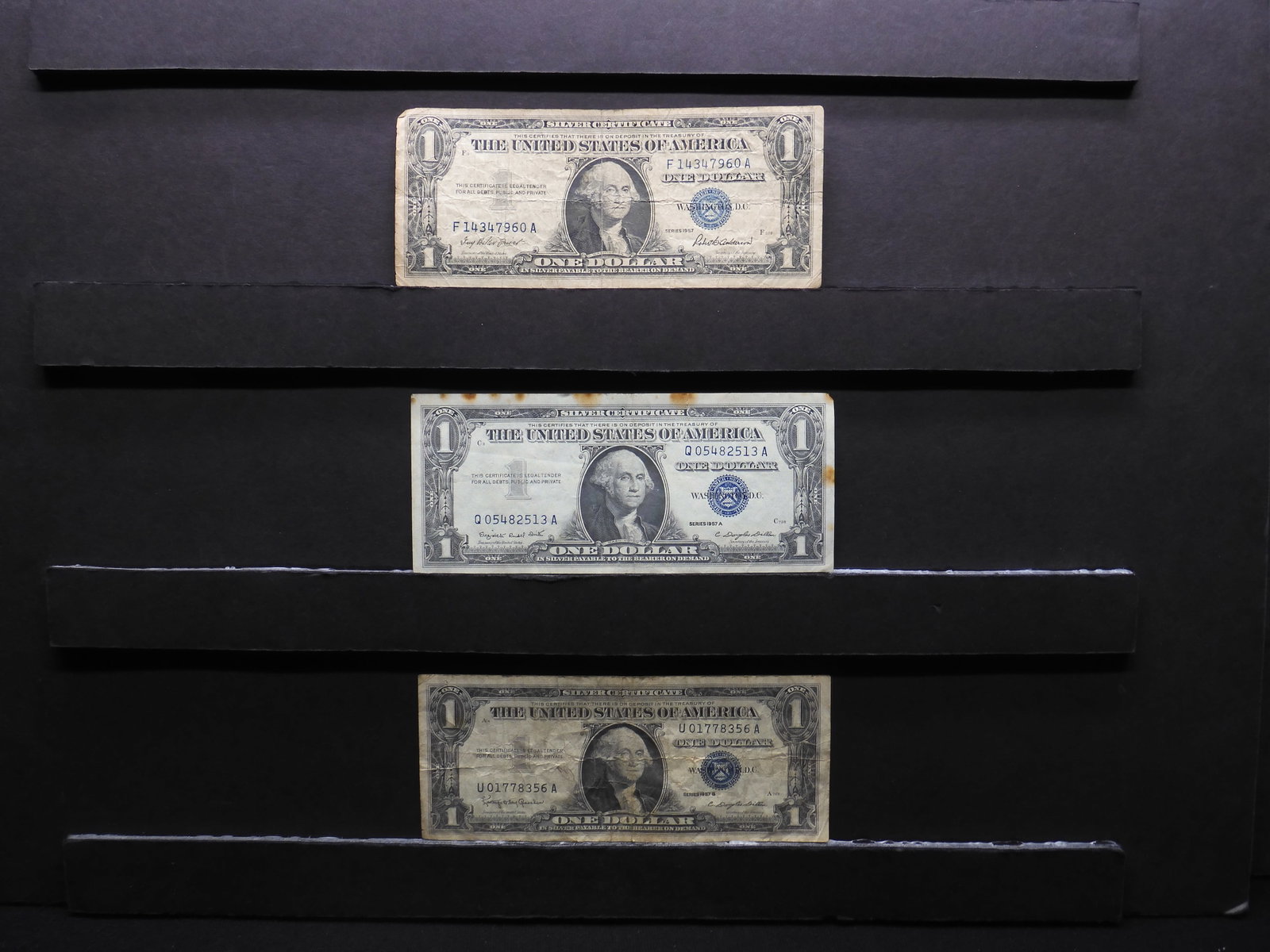 1957 1957-A 1957-B $1 Blue Seal Silver Certificates. Portrait Of George Washington.: 1957 1957-A 1957-B $1 Blue Seal Silver Certificates. Portrait Of George Washington.