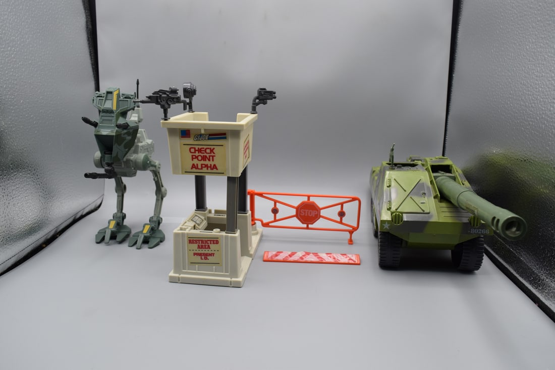 Vintage GI Joe Check Point Alpha, Slugger and Star Wars AT-RT: Vintage GI Joe Check Point Alpha, Slugger and Star Wars AT-RT