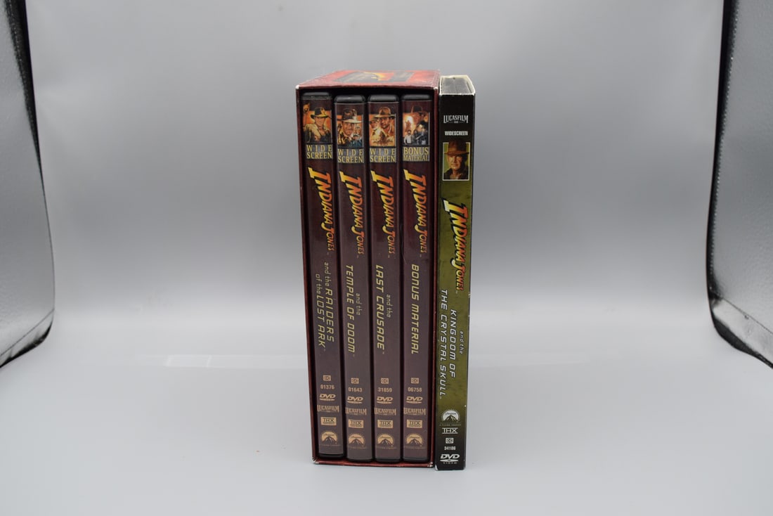 Indiana Jones Widescreen DVD Box Set (Original Trilogy & Bonus Material) & Kingdom of Crystal Skull (1 of 4)