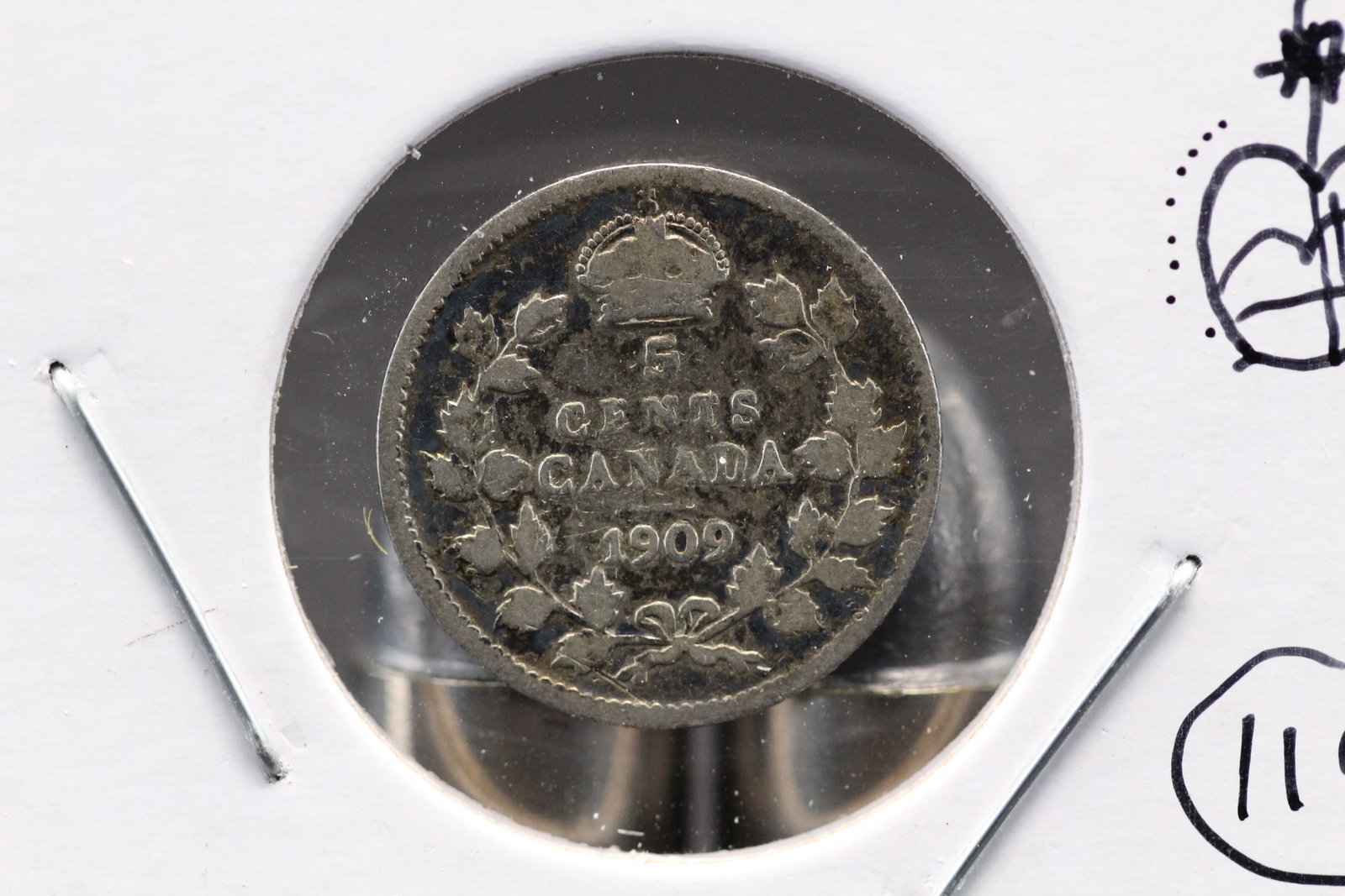 1909 ERROR Canada 5 cents silver. Holly leaves with Cross/bow tie crown variety. KEY (1 of 3)