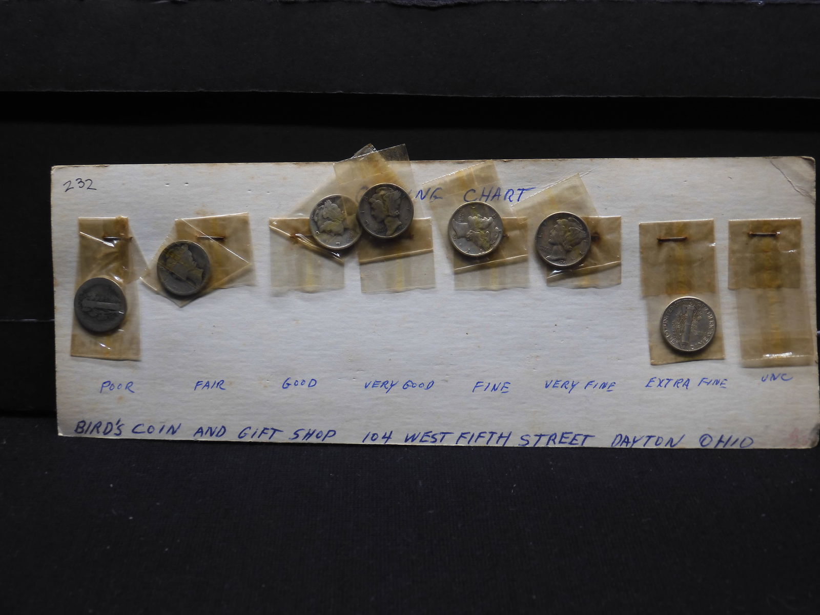 1960s Mercury dime grading chart. Poor to UNC. 8 Silver Mercs. Nice 43UNC! (1 of 7)