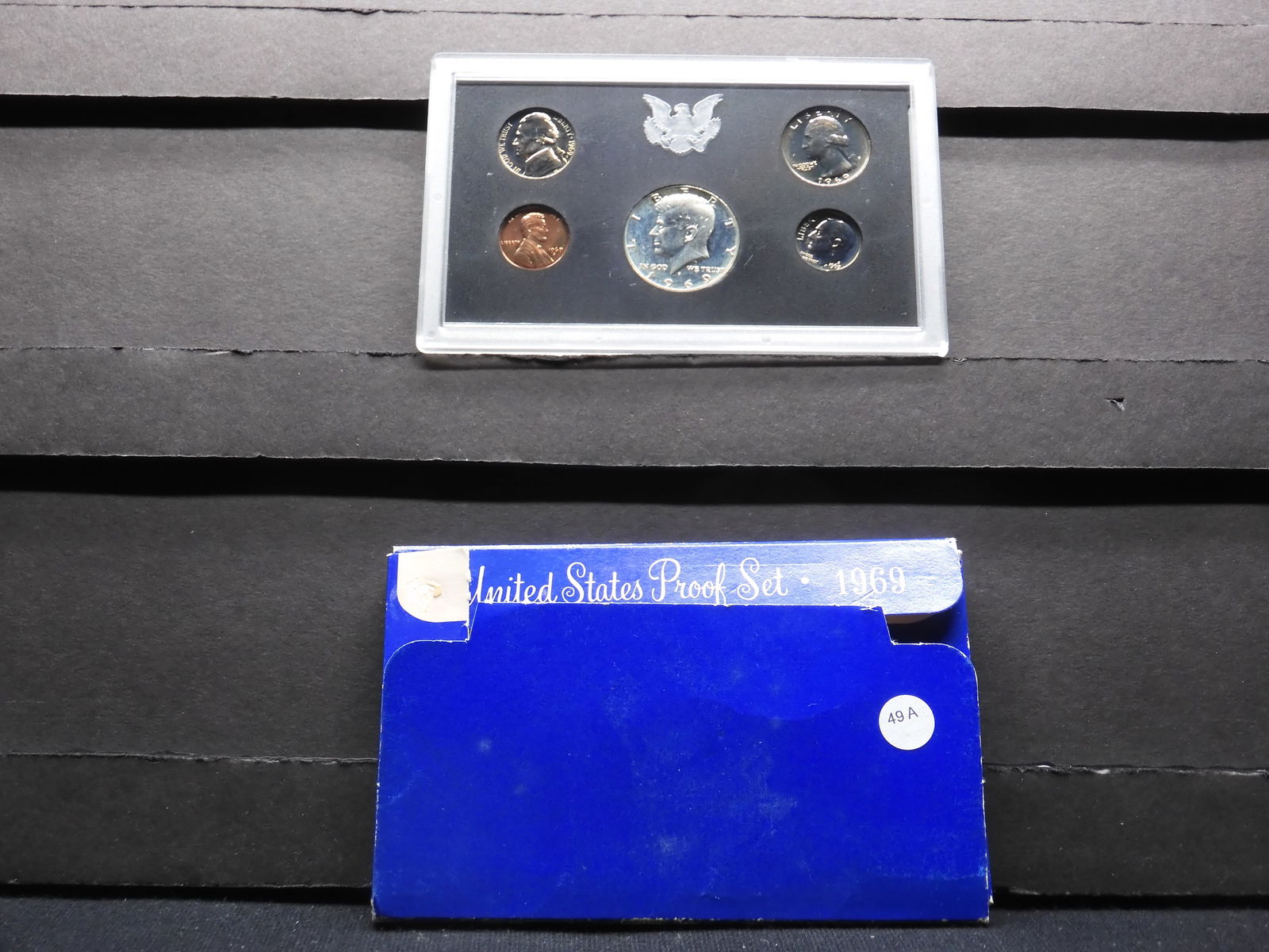 1969-S five coin US proof set. GEM in original box. Heavy Cameo Silver Kennedy half. (1 of 3)