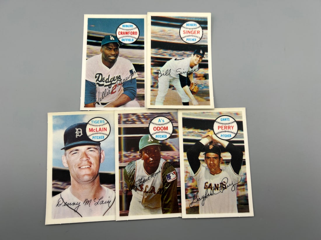 Lot of (5) 1970 Kellogg's 3-D Superstars Baseball Cards - Varying Conditions (1 of 3)